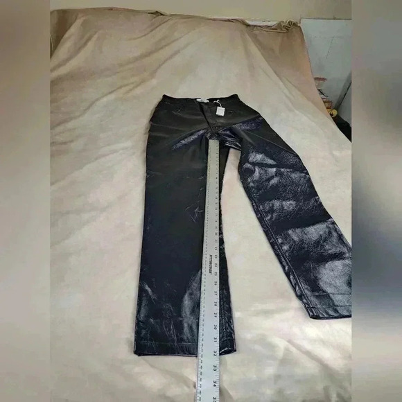 Abercrombie & Fitch Vegan Leather 90s Straight Curve Love Pants Black Size 31 - Picture 4 of 12